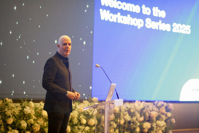 Image showing Dr. Nik Chavannes of Z43 opening the 2025 Korea workshop