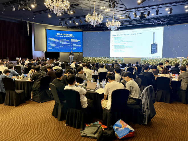 Image showing Dr. Sven Kuehn sharing the latest updates on SPEAG products MAGPy3 / DASY8/6 Module WPT V3.x at the workshop